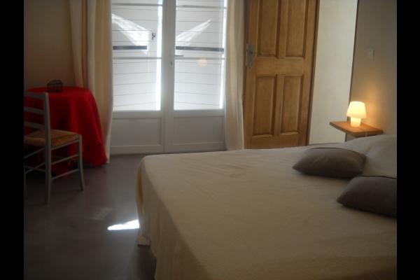 une des chambres lit double en 160 cm