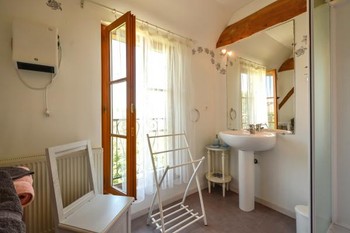 salle d'eau "Les Comes"