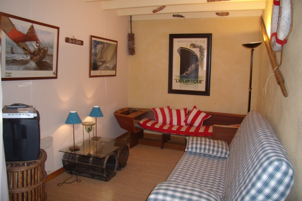 LE SALON