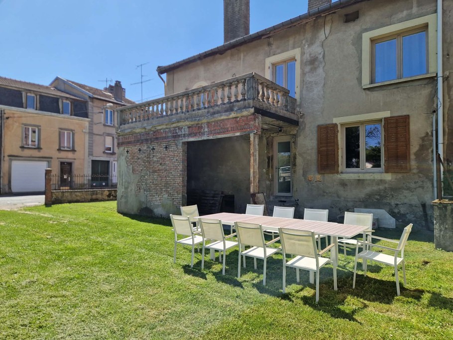Garden and terrace area - Gîte de la Forêt