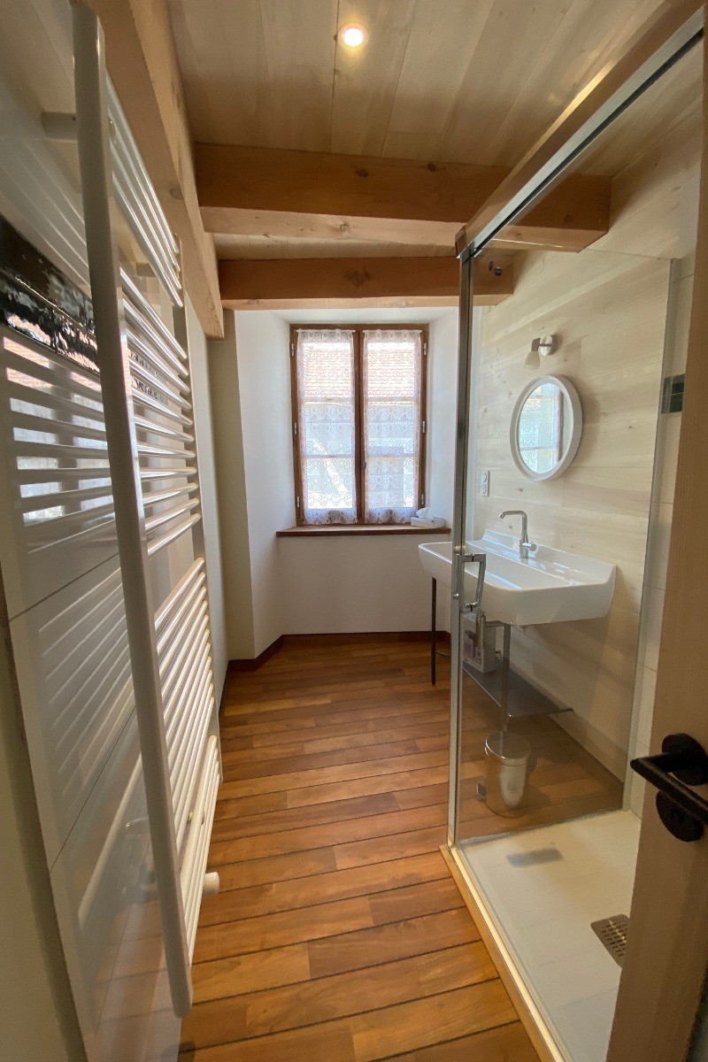 salle d'eau à l'étage