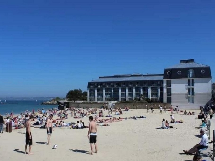 La plage des sables Blancs