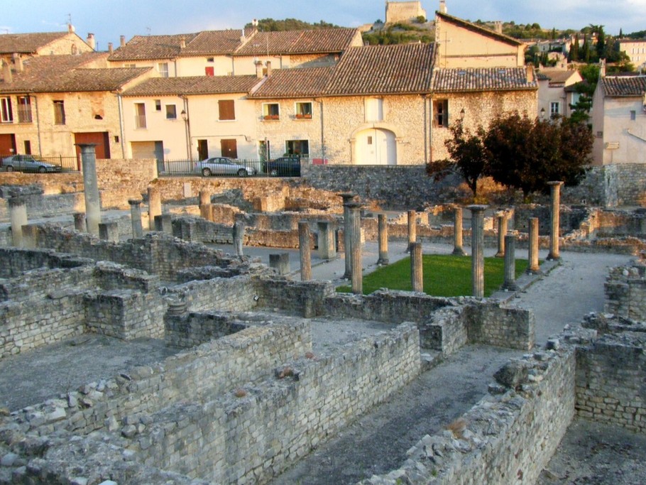 Vue sur Vaison la Romaine Crédit photo N.TARDIEU VPA