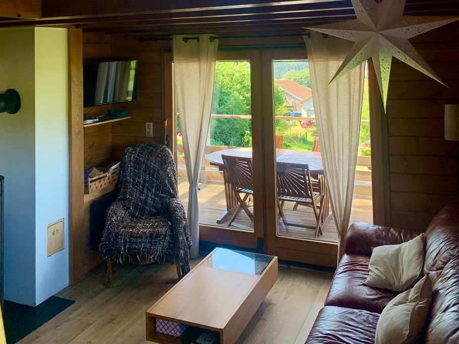 Salon/ séjour - Gîte chalet paisible