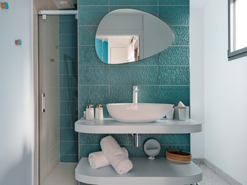 Bedroom Shower room