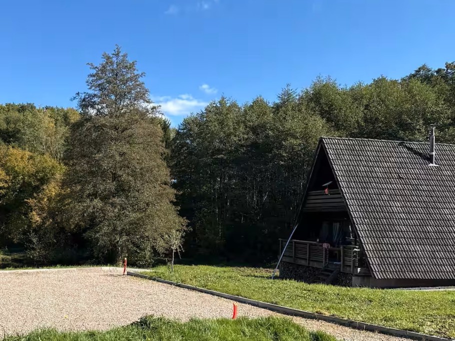 Chalet atypique en A, l'Armorique, en pleine nature dans les Vosges