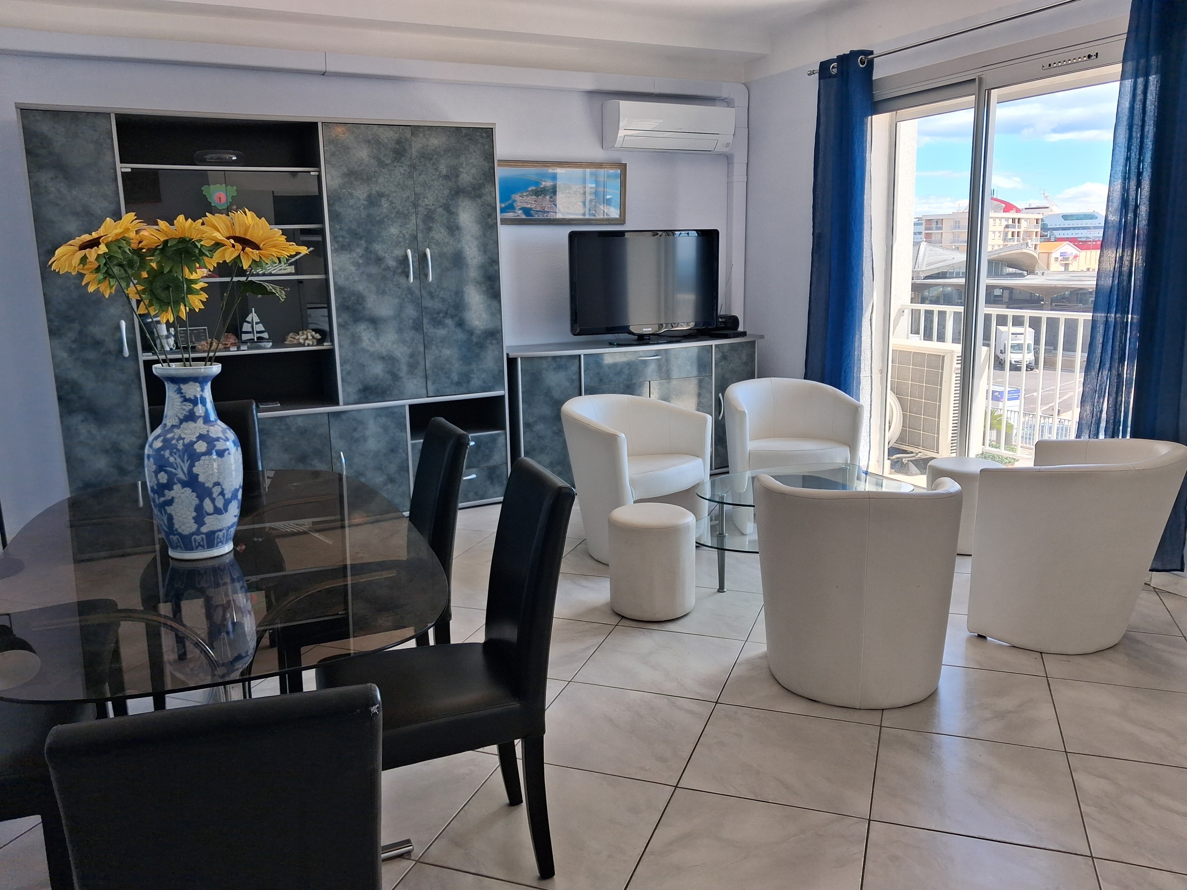 Location vacances Sète à deux pas des commerces et restaurants