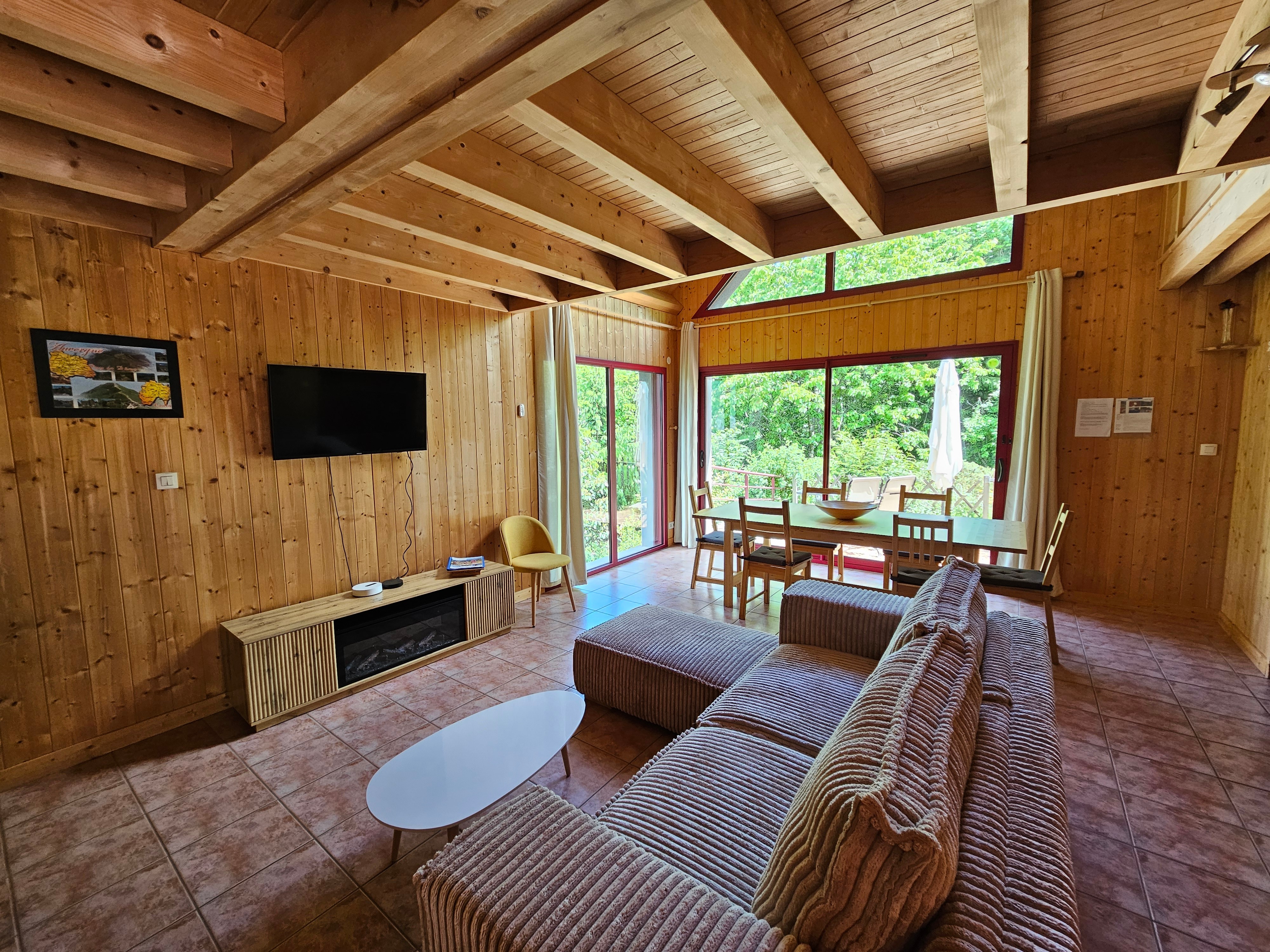 "Les Chamois" holiday cottage in Mont-Dore: The living room
