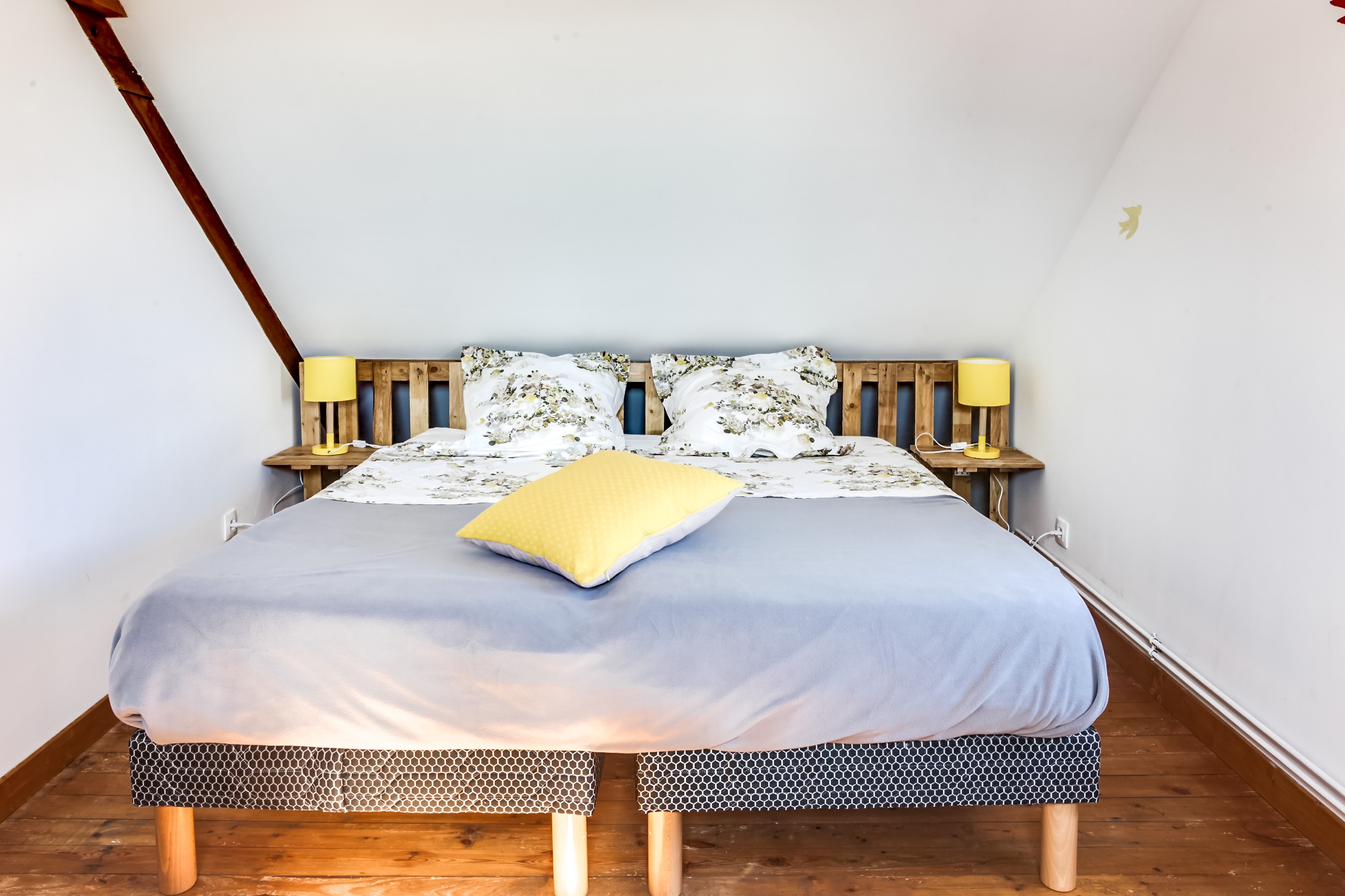 chambre à l'étage - Saint Pierre Brouck - Nord 59