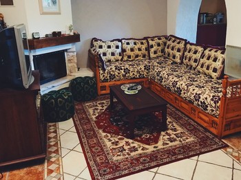 Salon marocain et sa cheminée