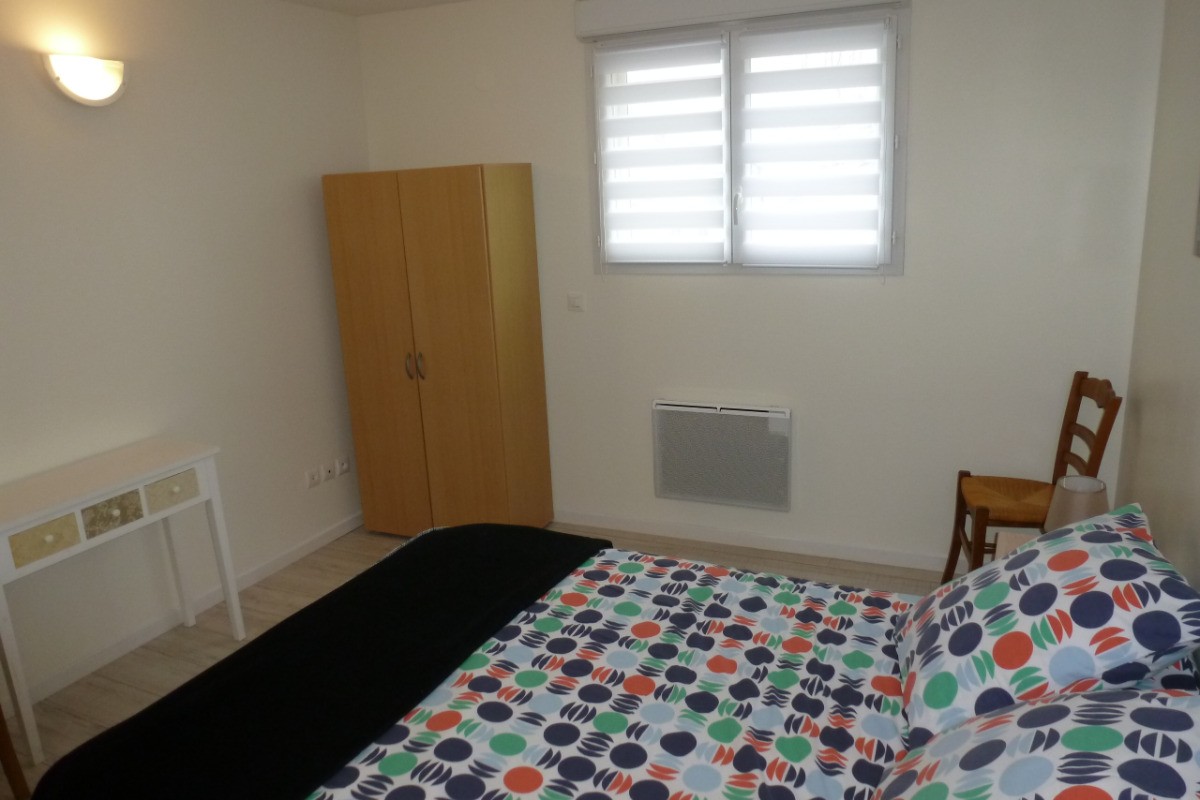 Chambre (1 lit 140cm)