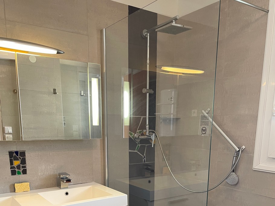 SDE double vasque et douche à italienne