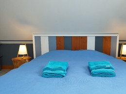 Chambre avec lit double