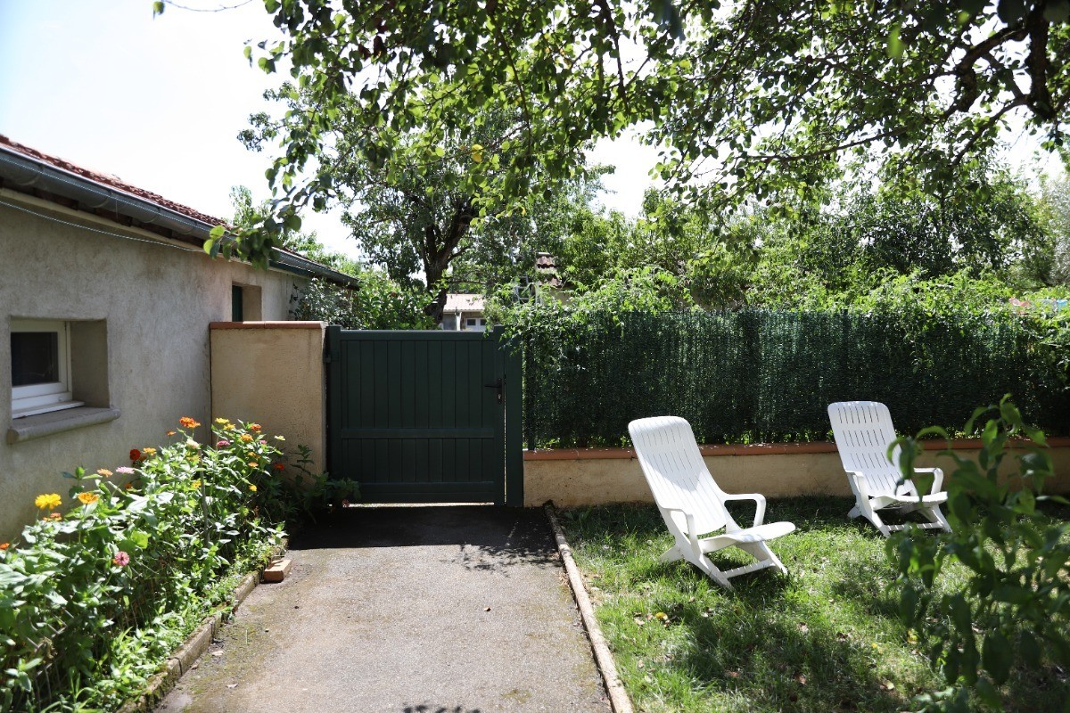 Gite Clévacances Lavoisier Castres Tarn - Midi-Pyrénées - Occitanie - Sud Ouest - espace vert.