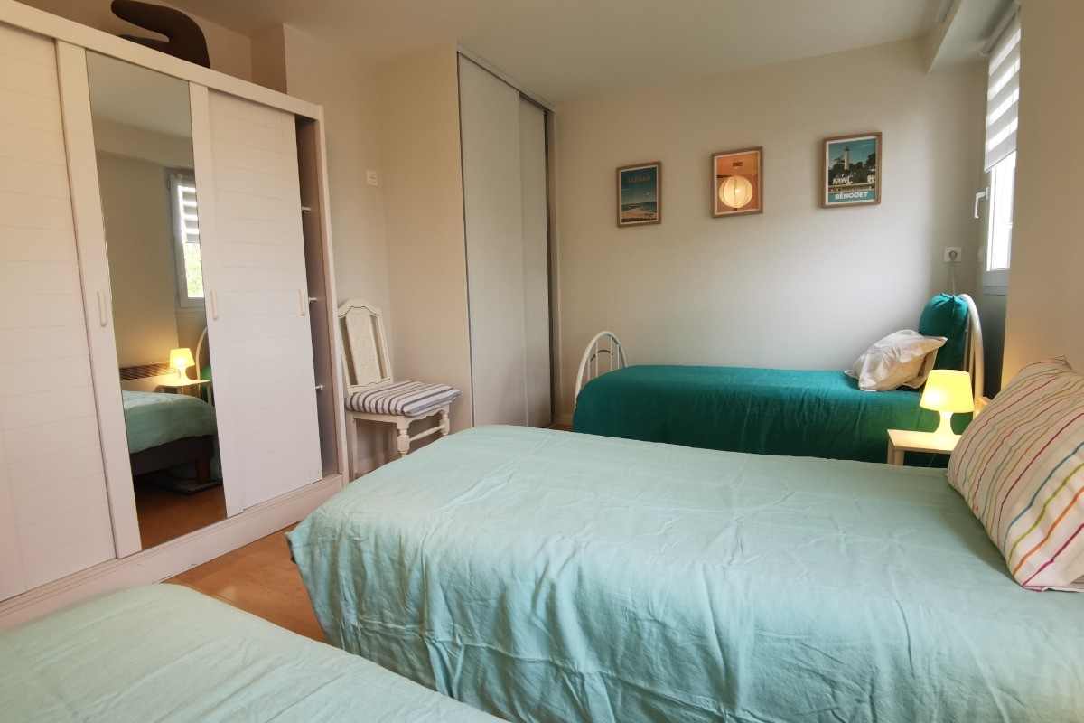 Chambre indépendante (configuration 3 lits séparés)