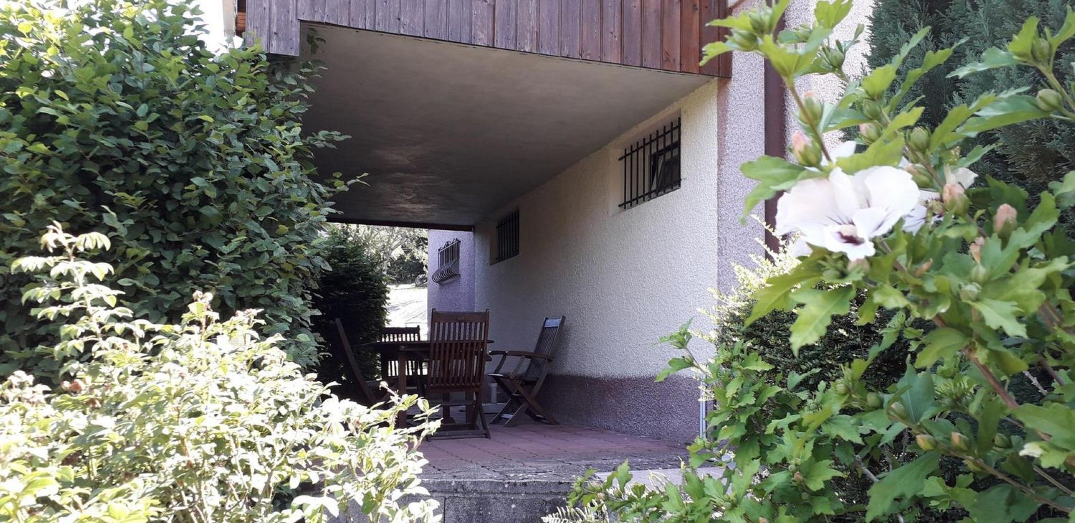 Covered terrace - Gîte Le Sapin à Anould - Nature and mountain holidays for 4 people