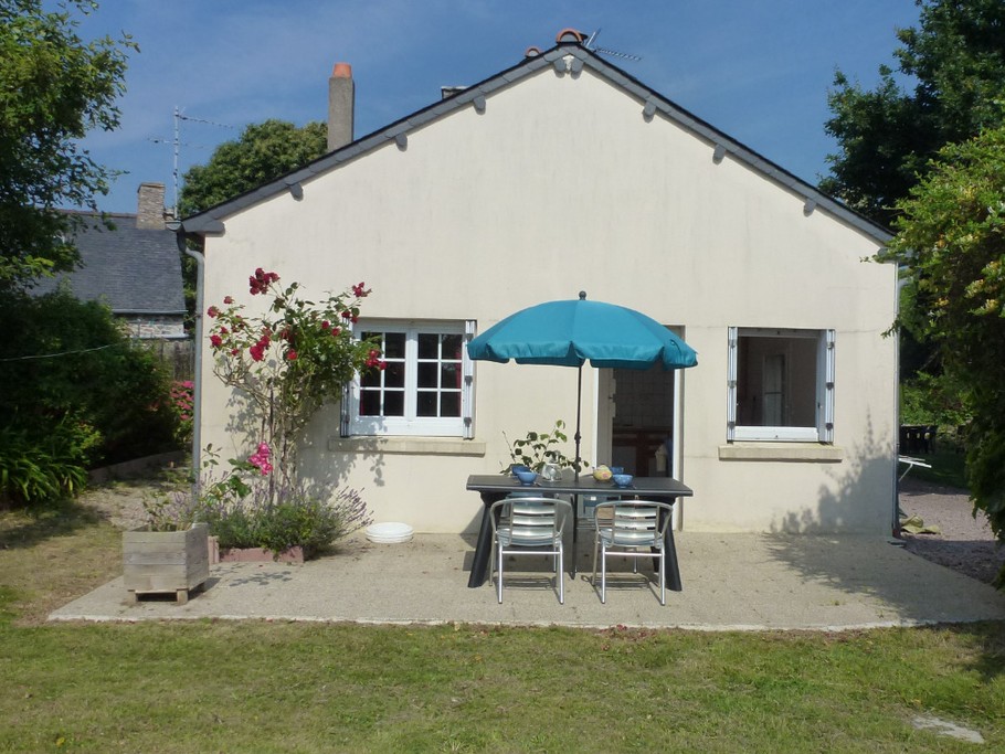 MAISON PLAIN PIED PRES DES PLAGES DE PLEVENON CAP FREHEL (Côtes d'Armor, Bretagne)