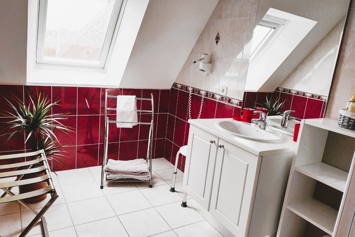 salle de douche attenante