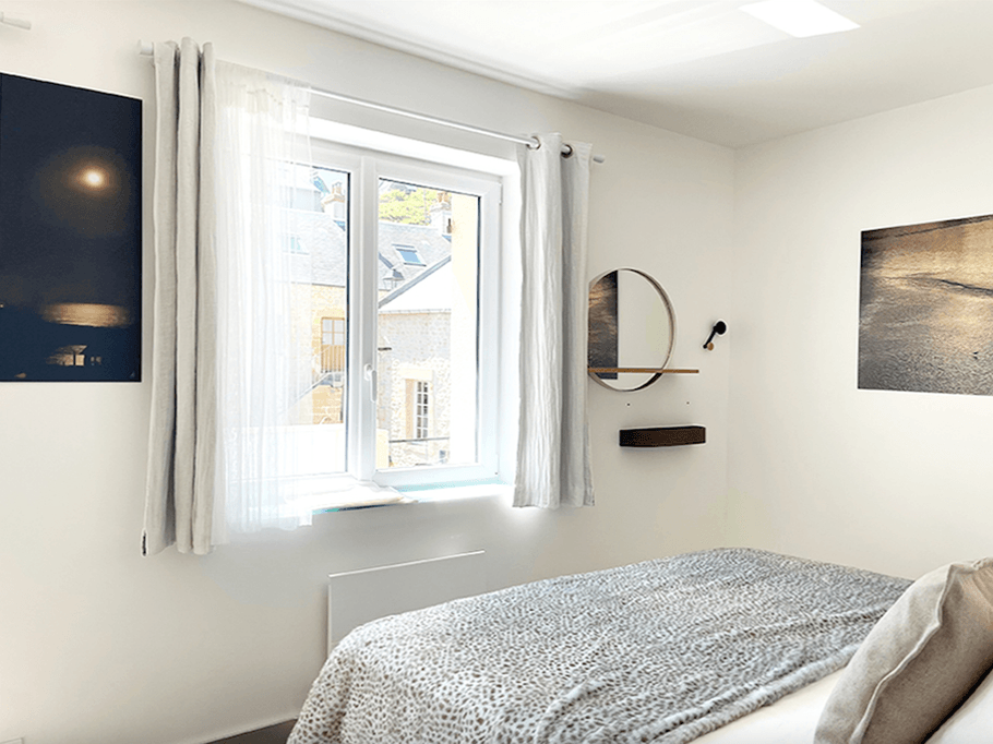 chambre Queen Size côté Falaise