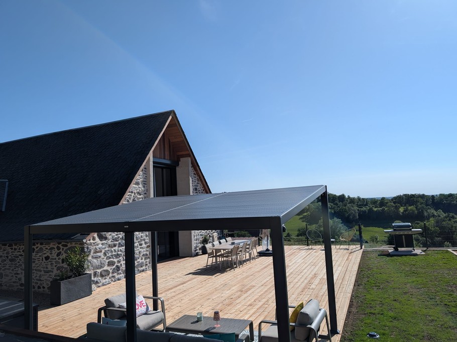 Exterior view of the barn