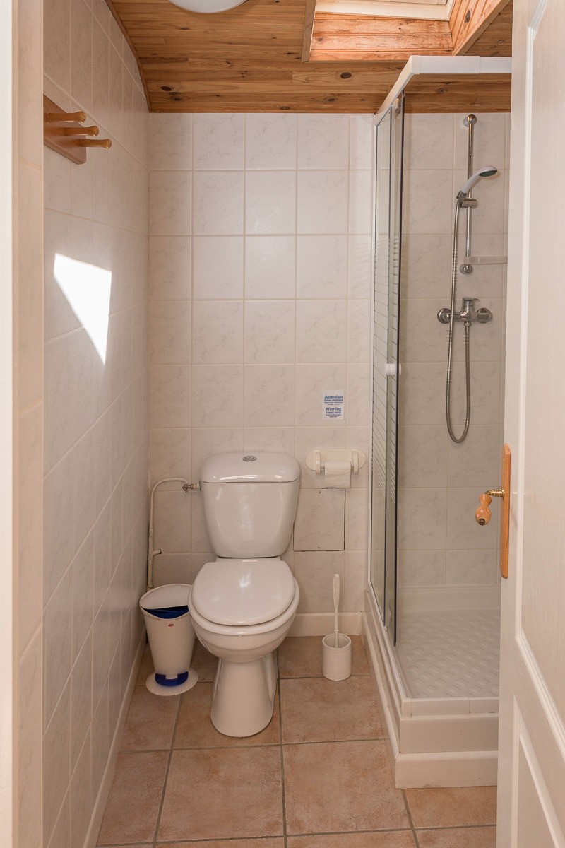 salle d'eau attenante à la chambre enfants