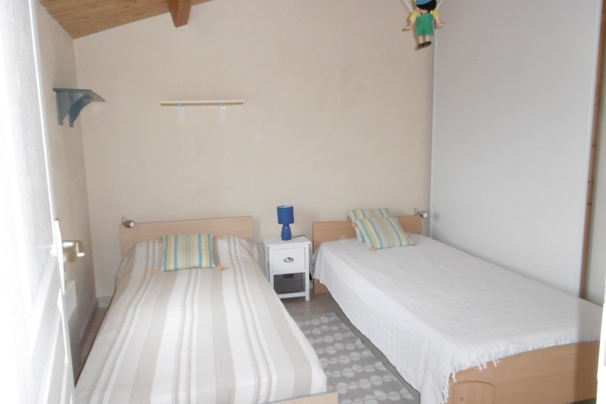 chambre 2 - étage