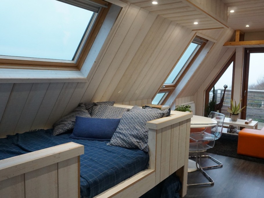 Lit d'appoint / espace détente et lecture