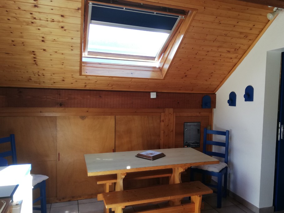 coin cuisine /Gîte entre village et station de ski (Gresse en Vercors - Isère - massif du Vercors)