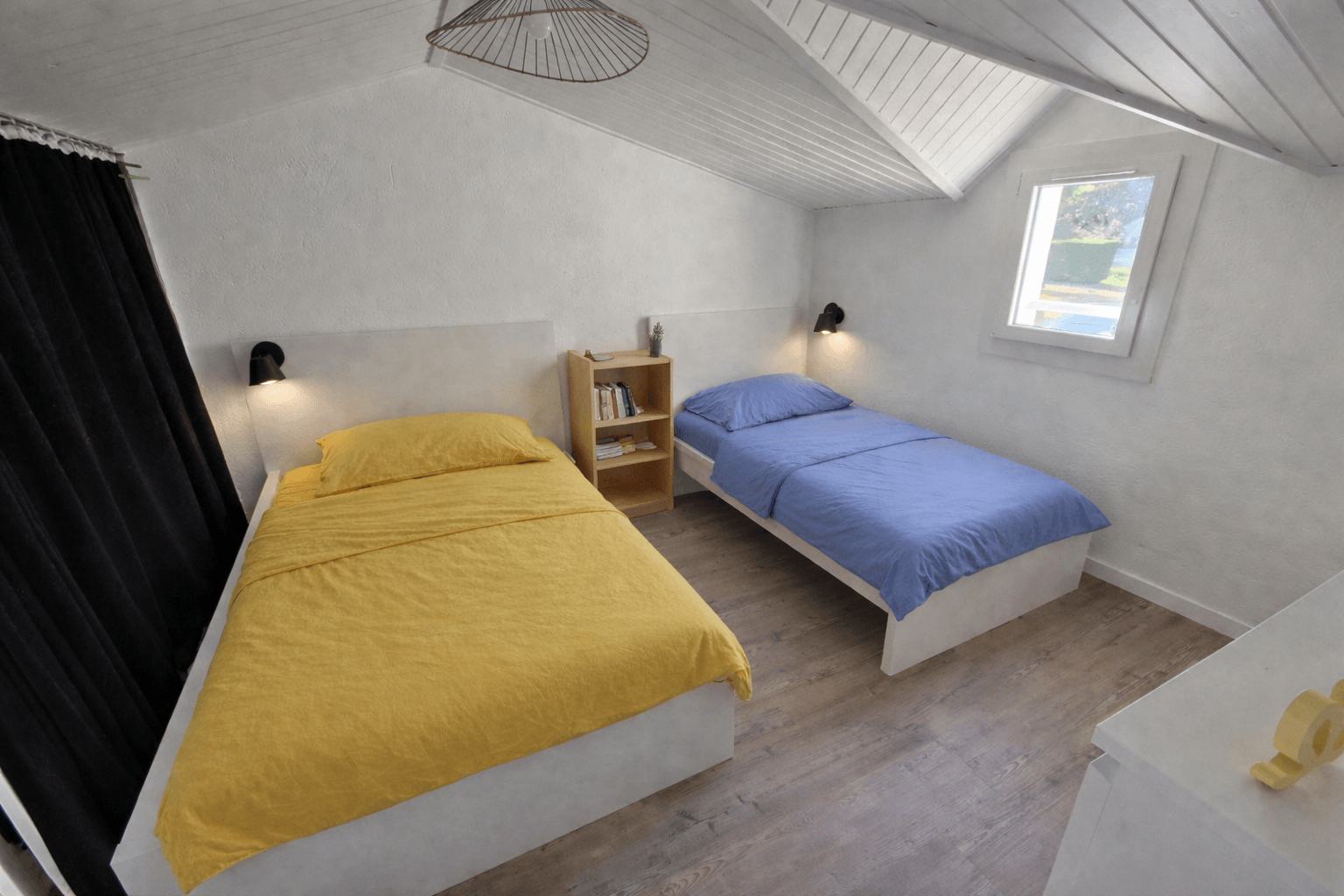 Mezzanine avec 1 lit 140 x 190 et 1 lit 90 x 190