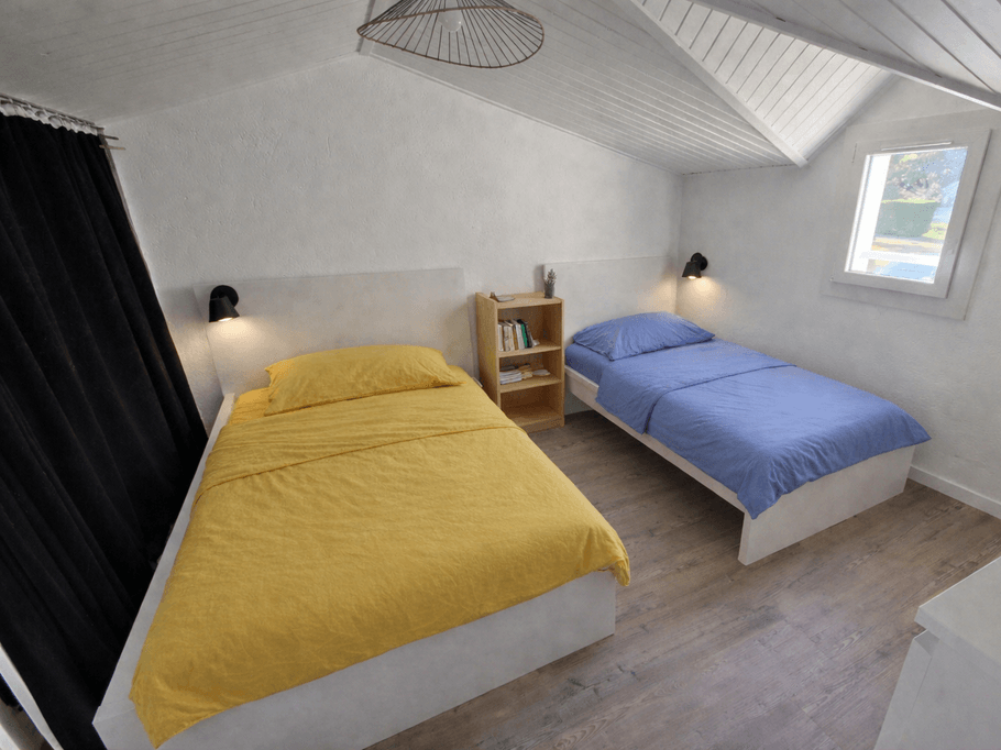 Mezzanine avec 1 lit 140 x 190 et 1 lit 90 x 190