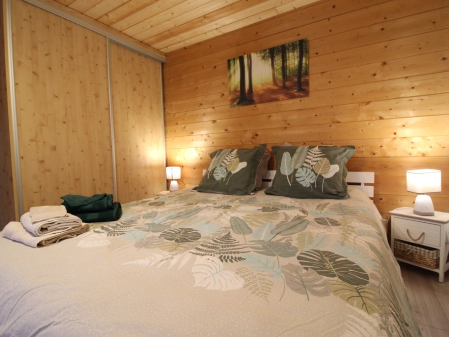 Chambre n°2 (lit 160x200) - Chalet des Sources