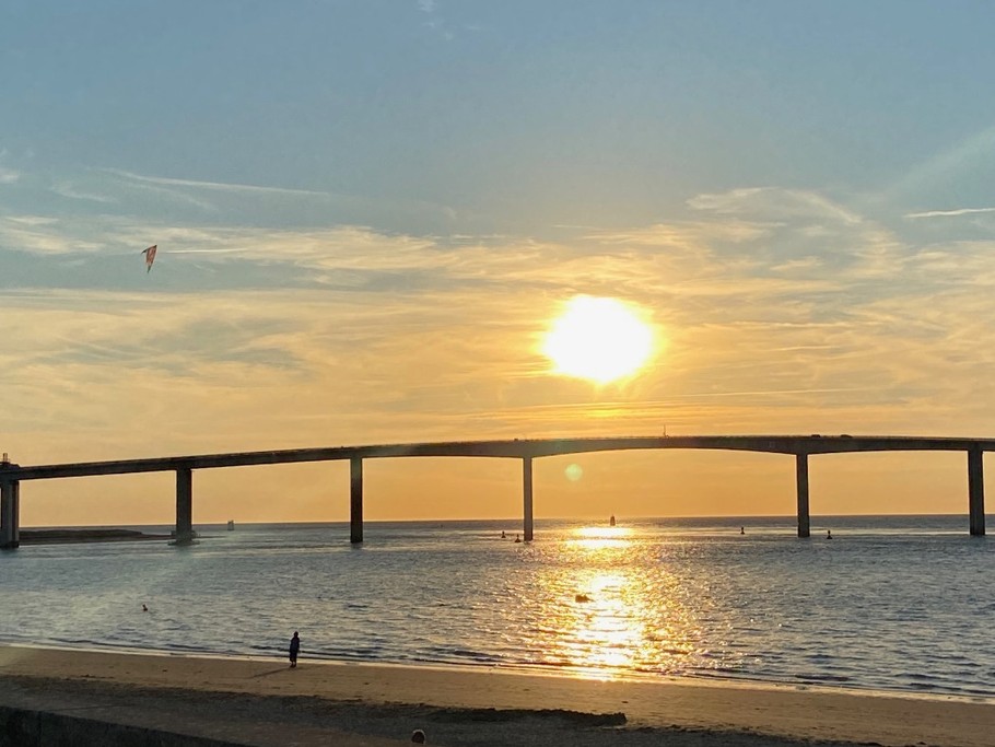 Vue de l'esplanade de Fromentine sur le Pont de Noirmoutier