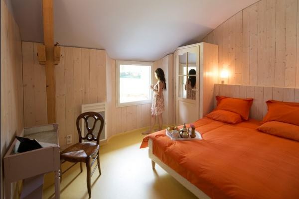 Gîte de la Villette - Gîte famille avec piscine intérieure chauffée et spa, pouvant accueillir 8 personnes en Creuse