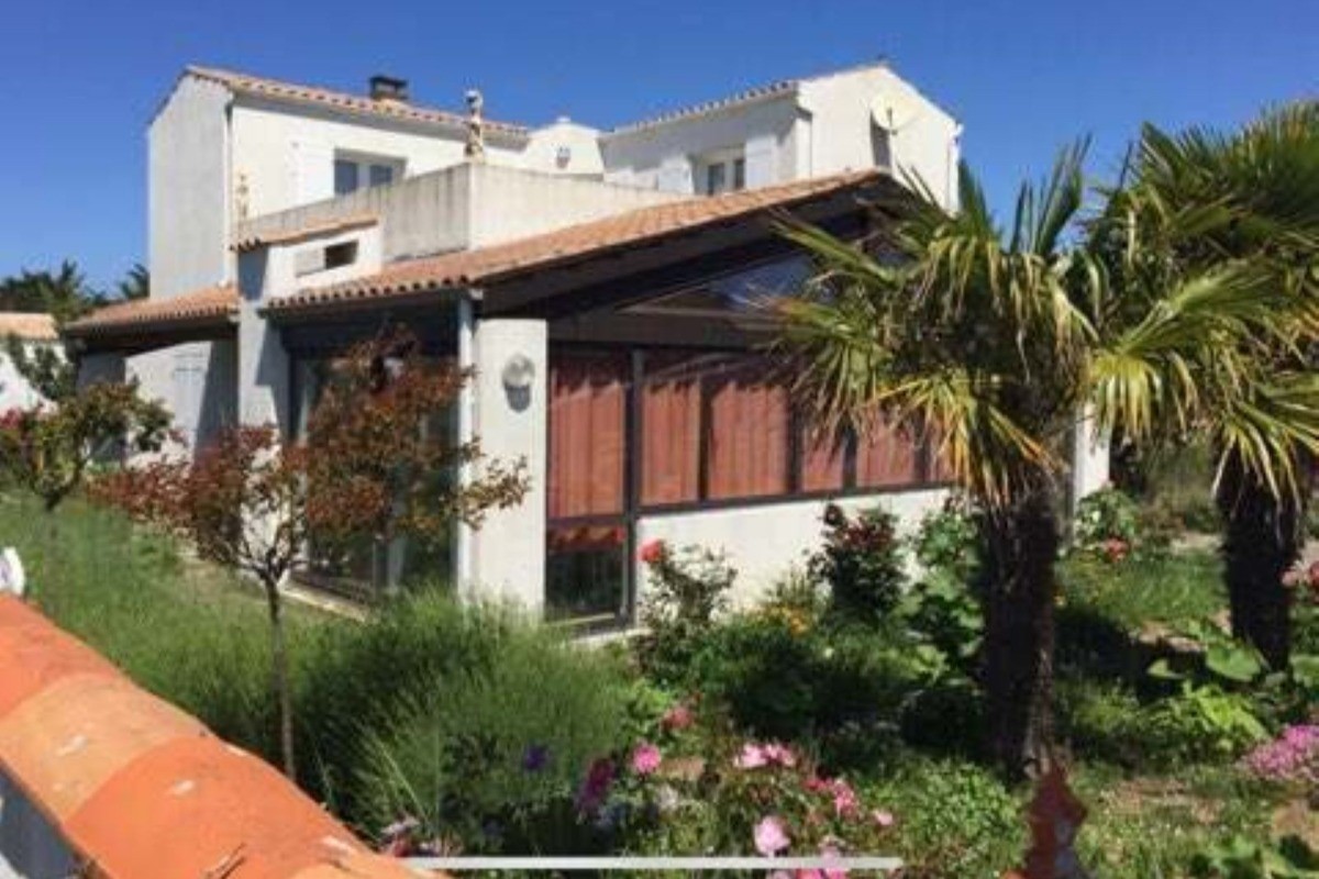 Maison familiale pour 6 personnes, avec jardin clos et garage, proche de la plage à pieds, Villa L'Oisellière, St Denis d'Oléron, ile d'Oléron, en Charente maritime