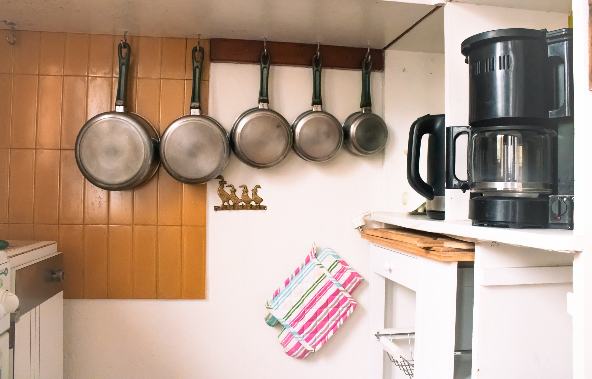 Équipement à disposition : cafetière, bouilloire etc.