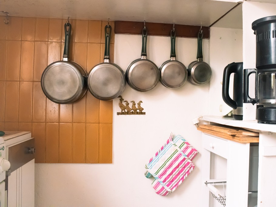 Équipement à disposition : cafetière, bouilloire etc.
