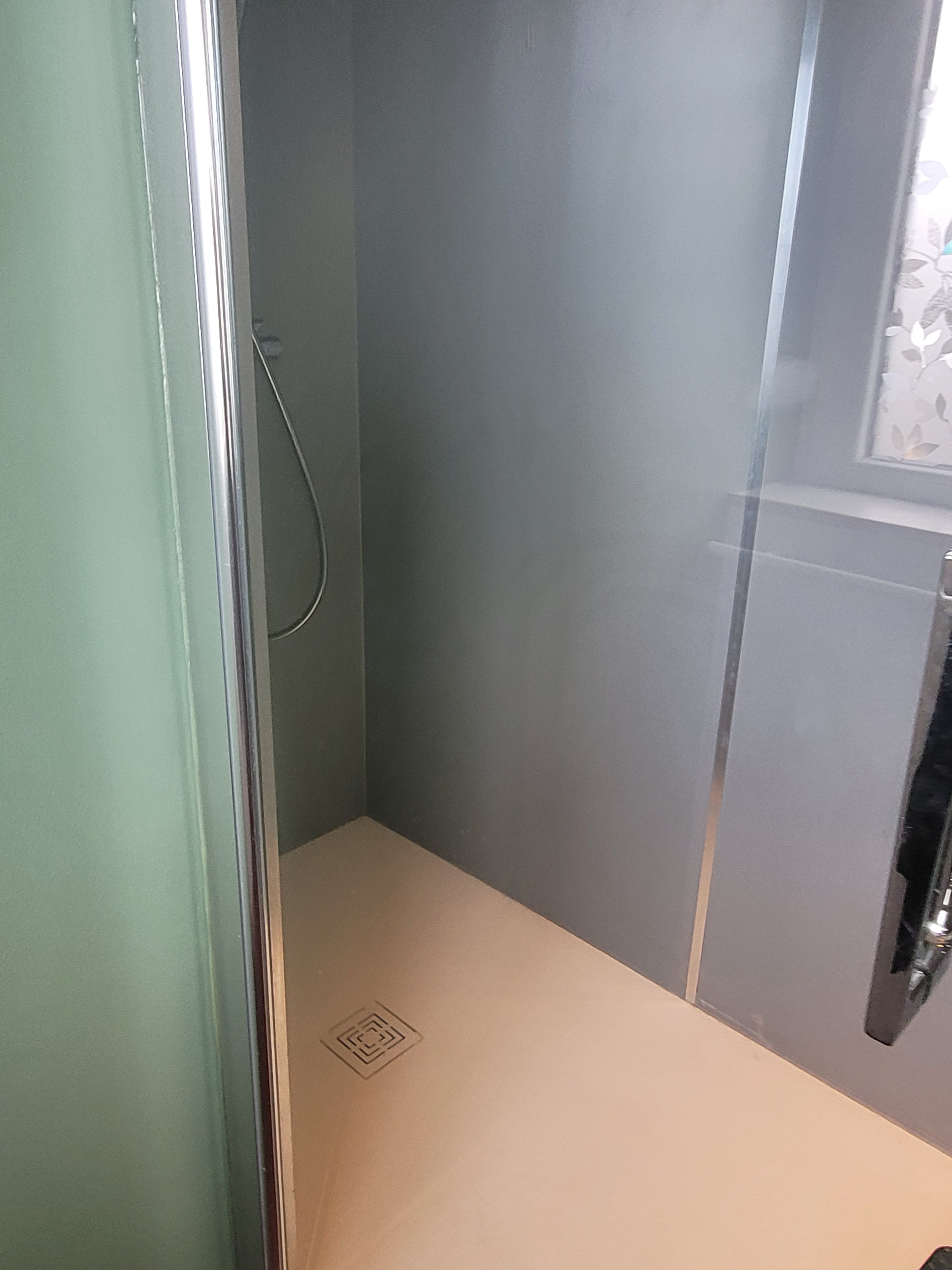 l'Ancre Violette, Bantas, Ploubazlanec, Loguivy, shower room level 2