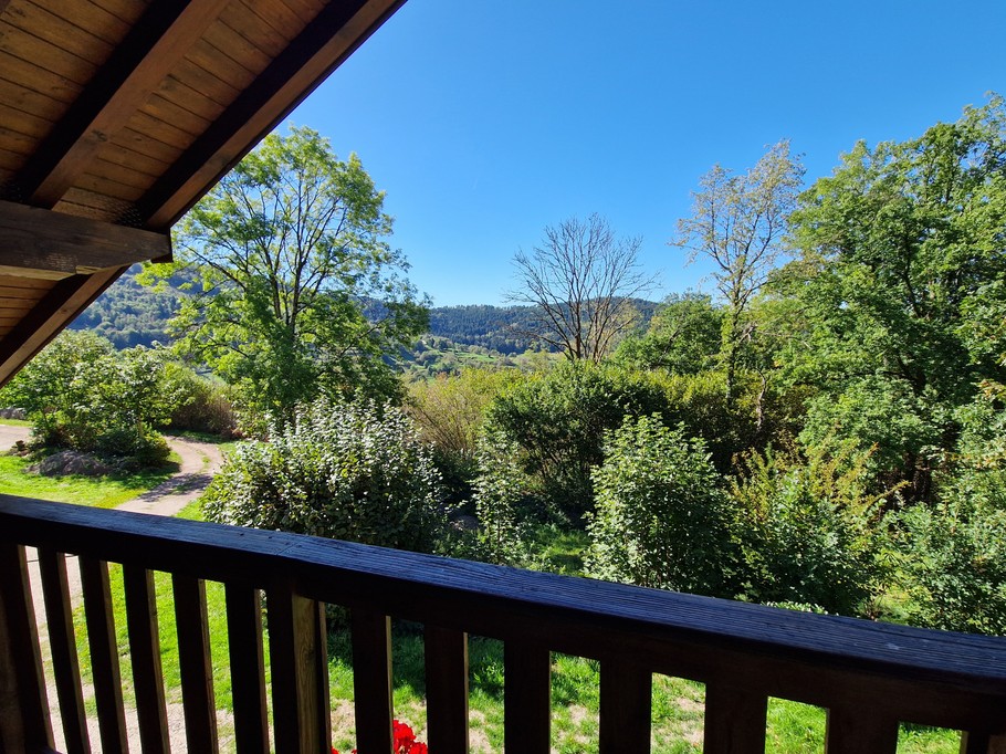 Balcony and its view of the Massif – Gite Gentiane