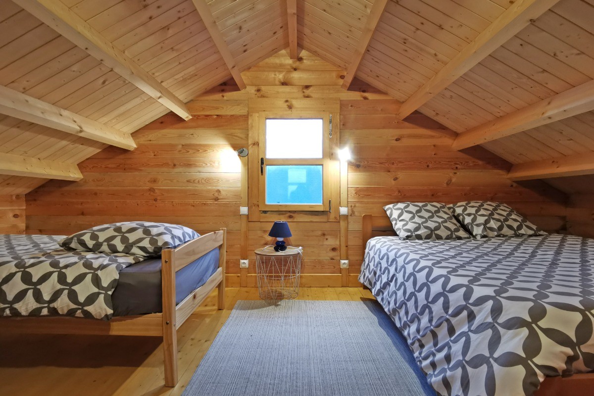 Etage: Chambre 2 avec lit 140 + lit 90