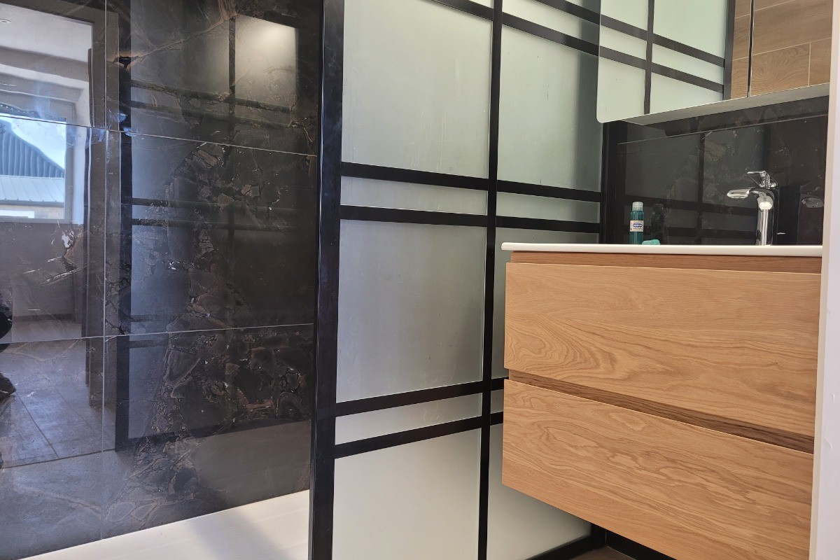 Chambre 1 salle de bain privative