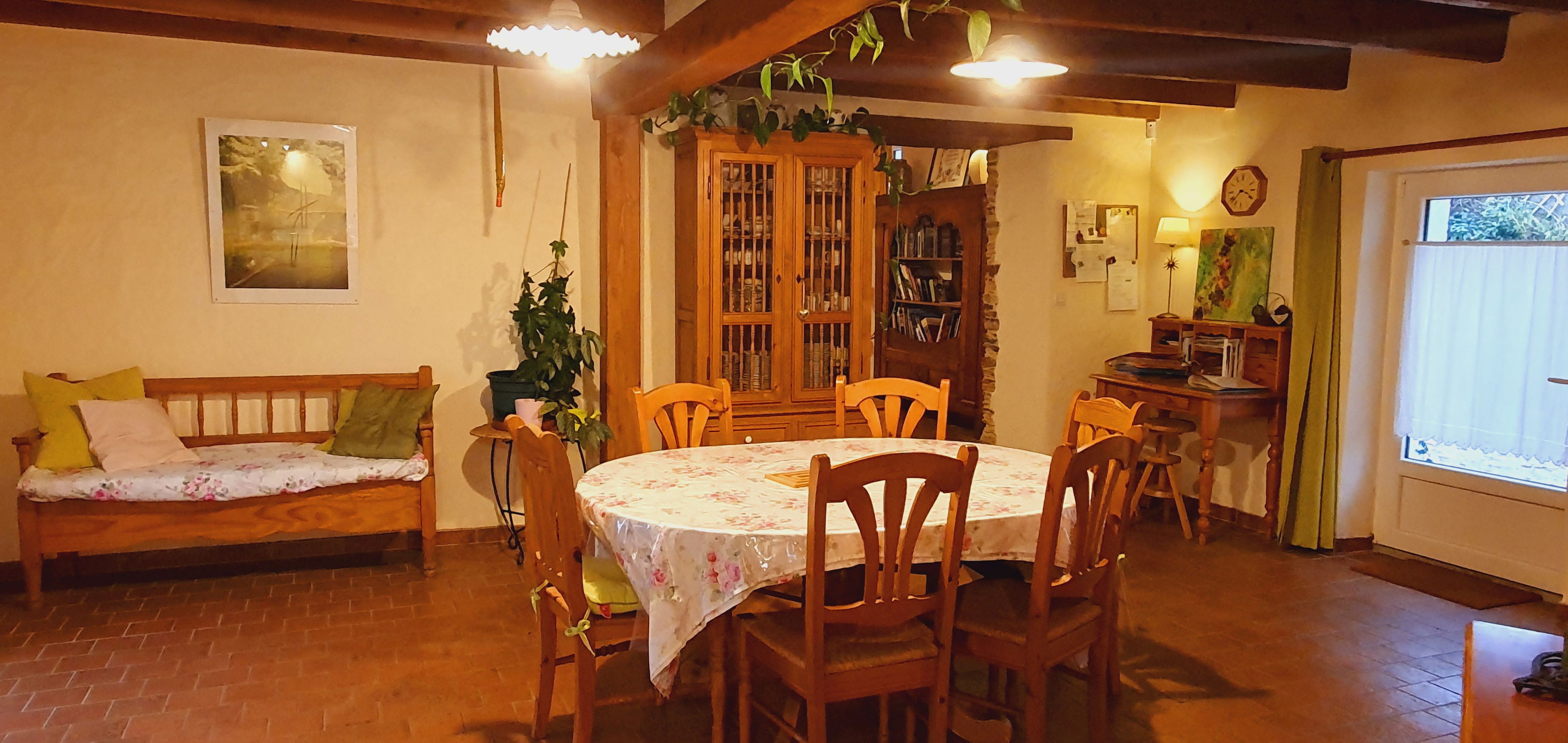 cuisine - salle à manger spacieuse