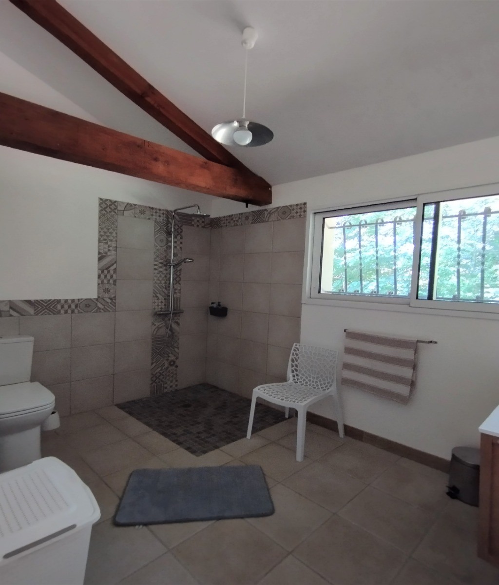 La salle de bain accès handicapé