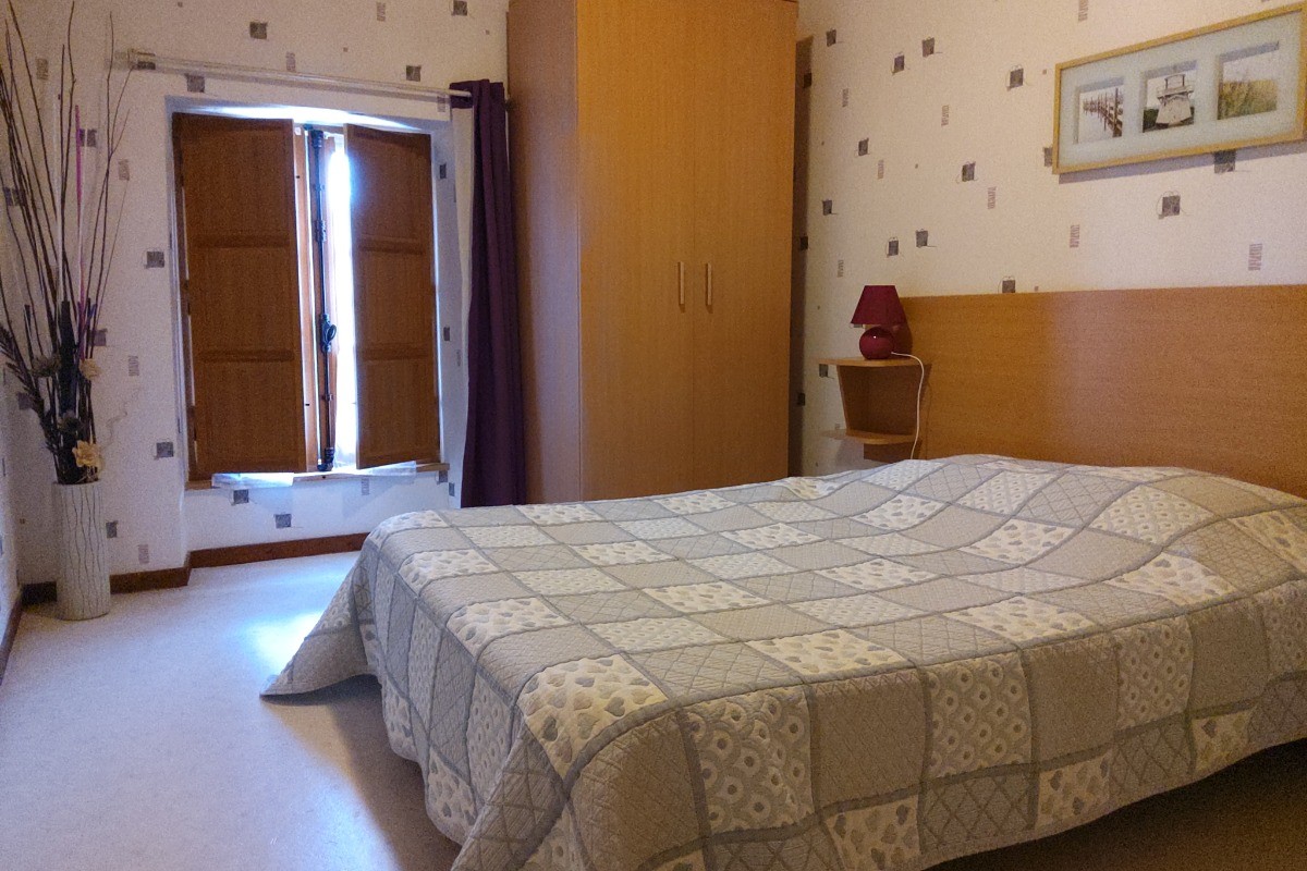 Chambre :1  lit 140/190