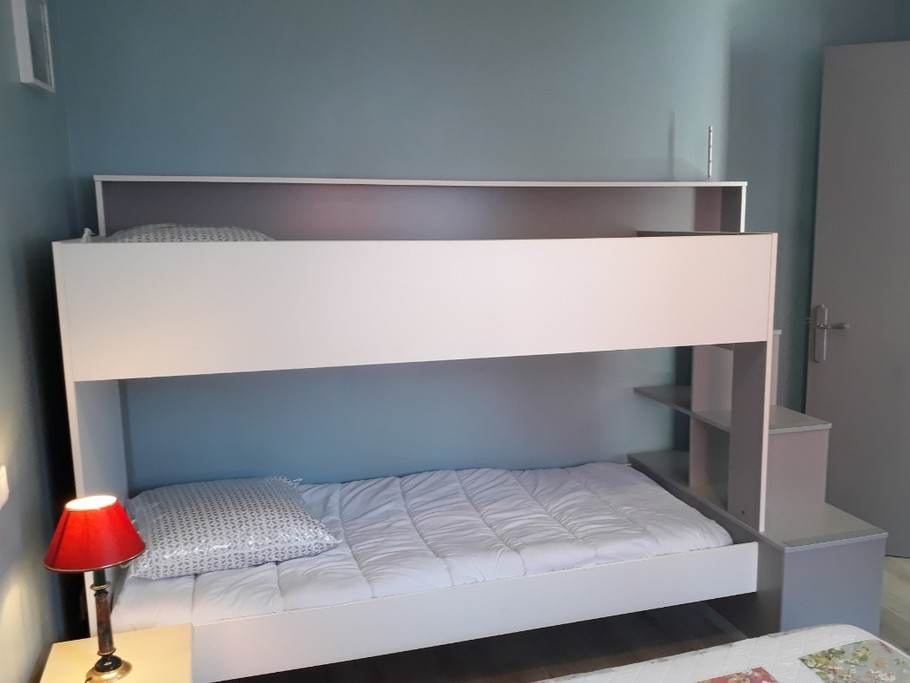 Chambre lit en 140 et 2 lits en 90