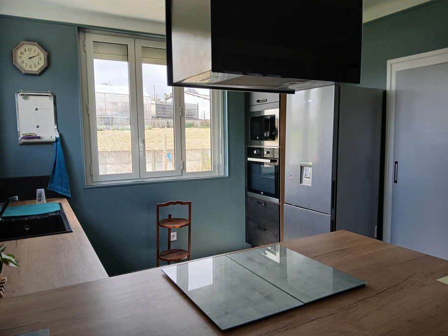 Separate kitchen