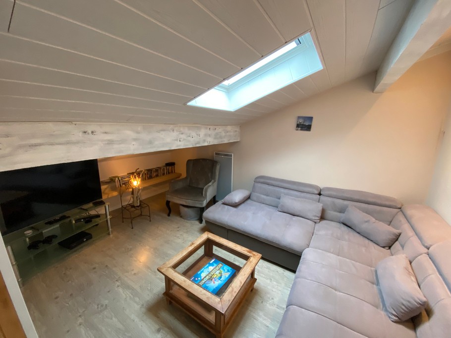 Gîte Ruine, esprit atypique, avec piscine et jacuzzi