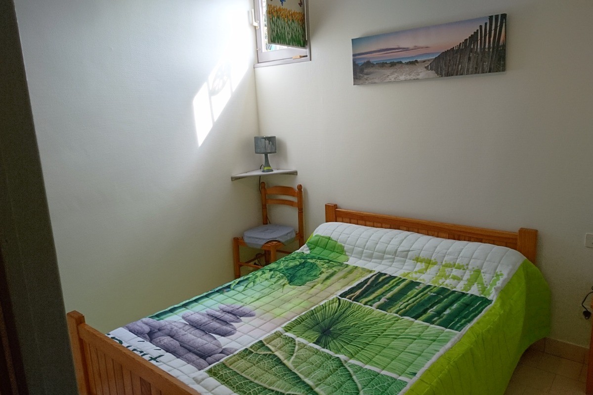 Guy PERSEC: gite Espalion (chambre)