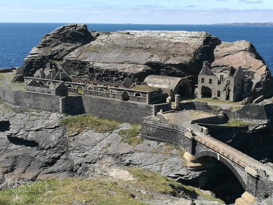 Fort des capucins  Presqu'île de CROZON