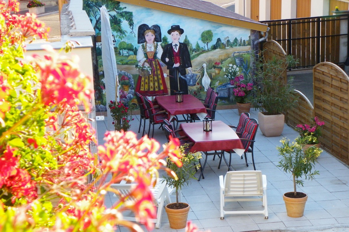 Terrasse des gîtes à l'Ancienne Tannerie à Wasselonne