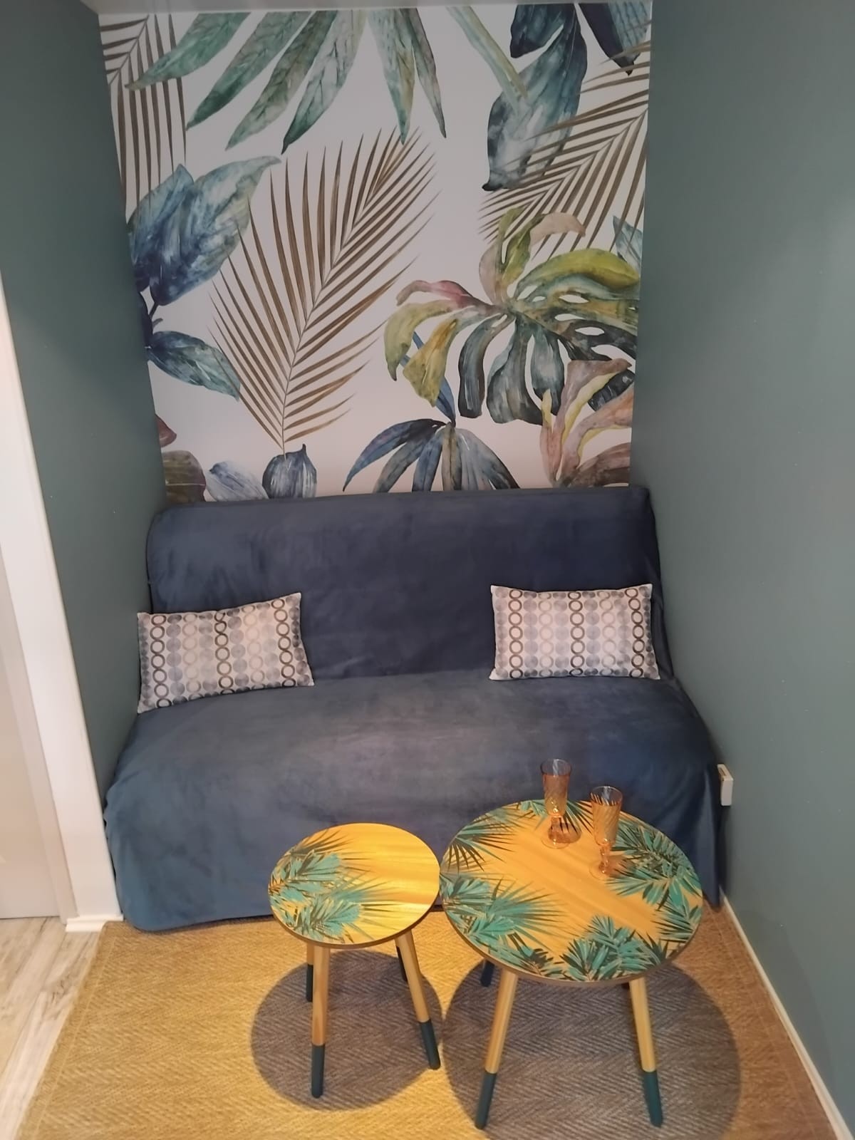 Petit Salon